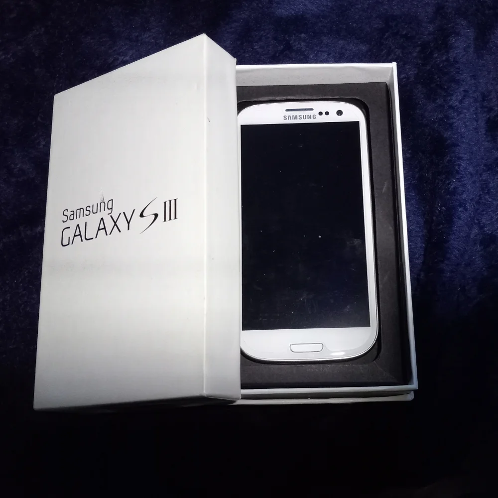Samsung Galaxy phone game console, controller, phone holder